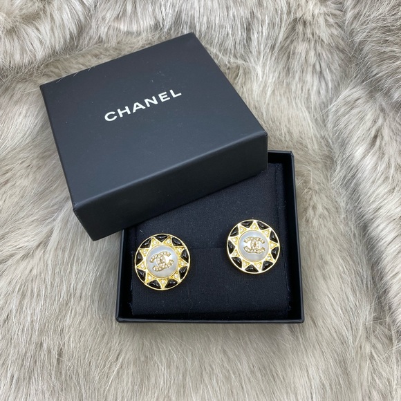 SOLD Chanel Pearl Sun Clip-On Earrings - Picture 2 of 7